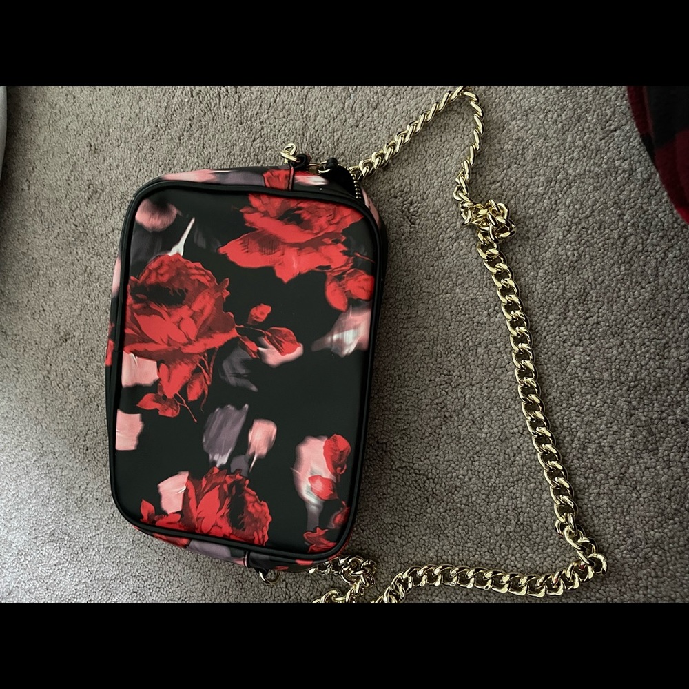 Shoulder purse